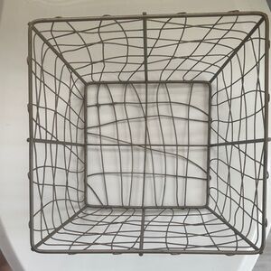 Gold wire basket